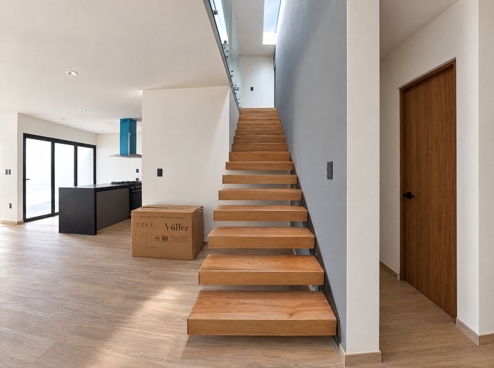 Condominio Aurora, escalera flotante